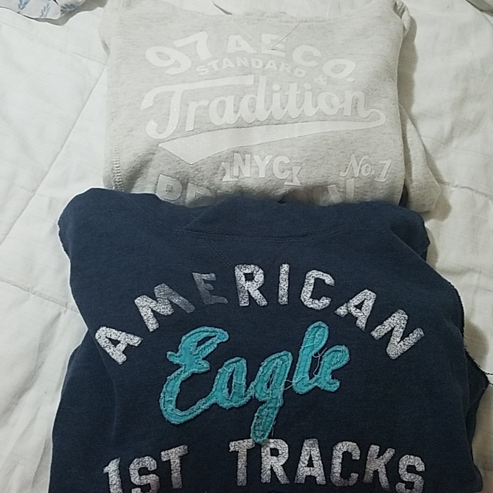 Lot of 2 American eagle sweatshirts.